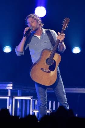 Dierks Bentley headlines Country 2 Country Music Festival 2025, Saturday - O2 Arena, London, UK please note photos are strictly for editorial purposes only American singer-songwriter Dierks Bentley headlines the Country 2 Country (C2C) Music Festival - O2 Arena, London, England, UK on Saturday 15 March 2025., Credit:Justin Ng Avalon UK, England, London, O2 Arena  Copyright: xJustinxNgx xAvalonx 0976155673