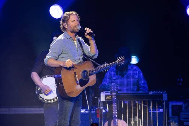 Dierks Bentley headlines Country 2 Country Music Festival 2025, Saturday - O2 Arena, London, UK please note photos are strictly for editorial purposes only American singer-songwriter Dierks Bentley headlines the Country 2 Country (C2C) Music Festival - O2 Arena, London, England, UK on Saturday 15 March 2025., Credit:Justin Ng Avalon UK, England, London, O2 Arena  Copyright: xJustinxNgx xAvalonx 0976155686