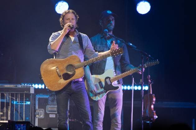 Dierks Bentley headlines Country 2 Country Music Festival 2025, Saturday - O2 Arena, London, UK please note photos are strictly for editorial purposes only American singer-songwriter Dierks Bentley headlines the Country 2 Country (C2C) Music Festival - O2 Arena, London, England, UK on Saturday 15 March 2025., Credit:Justin Ng Avalon UK, England, London, O2 Arena  Copyright: xJustinxNgx xAvalonx 0976155699