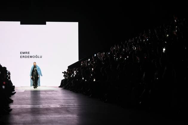 Russia Moscow Fashion Week 8880246 16.03.2025 A model presents a creation by Turkish brand EMRE ERDEMOGLU during the 4th Moscow Fashion Week at the Manege Central Exhibition Hall in Moscow, Russia. Grigory Sysoev Sputnik Moscow Russia  Copyright: xGrigoryxSysoevx