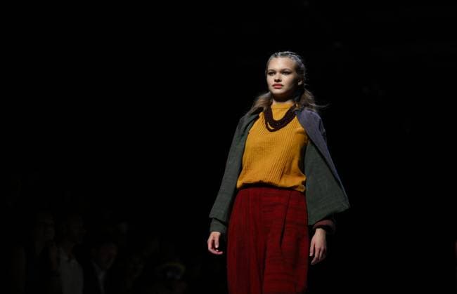 Russia Moscow Fashion Week 8880323 16.03.2025 A model presents a creation by Indian brand CoEK - Khadi during the 4th Moscow Fashion Week at the Manege Central Exhibition Hall in Moscow, Russia. Grigory Sysoev Sputnik Moscow Russia  Copyright: xGrigoryxSysoevx