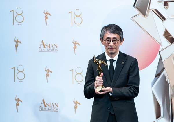 Bilder des Jahres 2025, Entertainment 03 März Entertainment Themen der Woche KW11 Entertainment Bilder des Tages HONG KONG, CHINA - MARCH 16: Japanese film director Daihachi Yoshida receive an award during the 18th Asian Film Awards ceremony on March 16, 2025 in Hong Kong, China.  Copyright: xChinaxNewsxServicex 111555162651