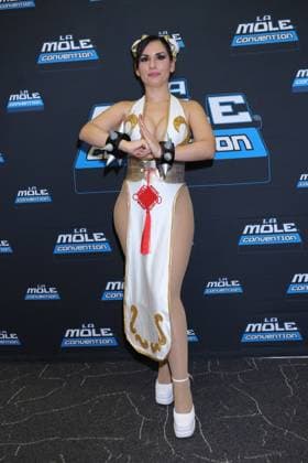 La Mole Convention 2025 - Day 3 The cosplayer Clau Bailarinita poses for photos during La Mole 2025, comics convention and cosplayers at Mexico City World Trade Center. on March 16, 2025 in Mexico City, Mexico. (Photo by Yamak Perea Eyepix Group) Copyright: xYamakxPerea xEyepixxGroupx YP_17032025_147560