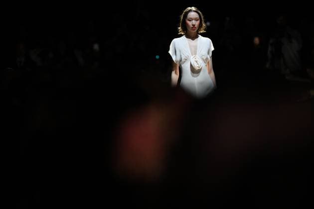 Russia Moscow Fashion Week 8882260 18.03.2025 A model presents a creation by the brand Masterpeace during the 4th Moscow Fashion Week at the Manege Central Exhibition Hall in Moscow, Russia. Vladimir Astapkovich Sputnik Moscow Russia  Copyright: xVladimirxAstapkovichx