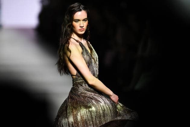 Russia Moscow Fashion Week 8882271 18.03.2025 A model presents a creation by the brand Masterpeace during the 4th Moscow Fashion Week at the Manege Central Exhibition Hall in Moscow, Russia. Vladimir Astapkovich Sputnik Moscow Russia  Copyright: xVladimirxAstapkovichx