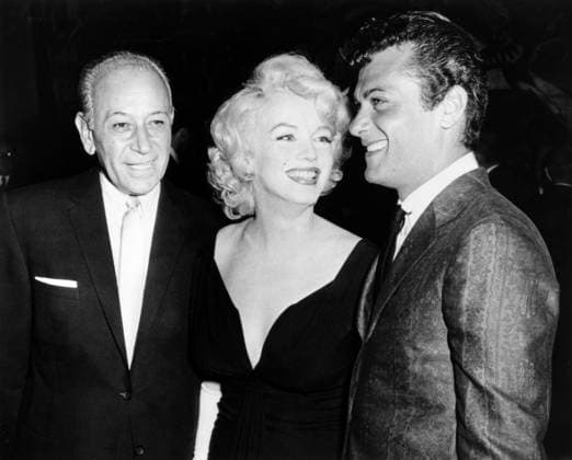 RECORD DATE NOT STATED Marilyn Monroe and Tony Curtis March 29, 1959 in Hollywood, California: 50 s Hollywood icon and actress MARILYN MONROE has a laugh with Actors TONY CURTIS and GEORGE RAFT at Some Like It Hot press party in 1959. Copyright: x1959,entertainment,film,GeorgexRaft,Hollywood,MarilynxMonroe,movies,TonyxCurtis,vintage,classic,classicxHollywood,1950 s,vintagexHollywood,GoldenxAgexofxHollywood,x