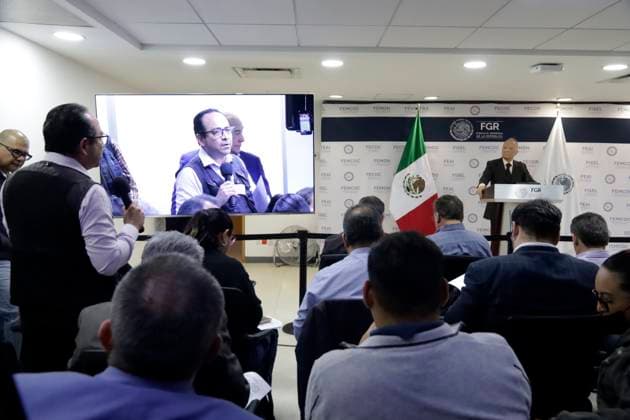 Alejandro Gertz Manero Rancho Izaguirre Case News Conference The Attorney General of the Republic of Mexico, Alejandro Gertz Manero, during a press conference reported that they will investigate irregularities in the investigation process of the Jalisco State Attorney General s Office in the case of the Rancho Izarrguirre located in the municipality of Teuchitlan, in the state of Jalisco, as a possible extermination and training camp for organized crime, where human remains, clothing and hundreds of pairs of shoes were found. on March 19, 2025 in Mexico City, Mexico. (Photo by Luis Barron Eyepix Group) Copyright: xLuisxBarron xEyepixxGroupx LB_19032025_147993