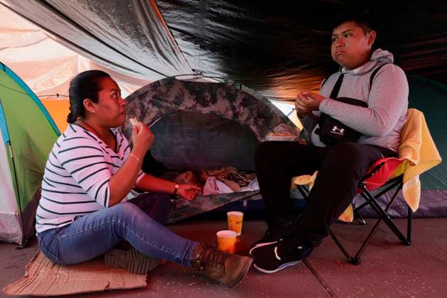 Members Of The National Coordinator Of Education Workers Set Up A Sit-in In Mexico City s Zocalo Members of the National Coordinator of Education Workers hold a sit-in in Mexico City, Mexico, on March 20, 2025, demanding that the Mexican government present evidence that it has eliminated its initiative to reform the ISSSTE Law, which seeks to change the calculation of the fees that government workers must pay to the institution when their income exceeds 10 Units of Measurement and Update (UMA) per month, i.e., more than 30,000 Mexican pesos per month. Mexico City Mexico City Mexico  Copyright: xGerardoxVieyrax originalFilename: vieyra-notitle250320_np6jB.jpg