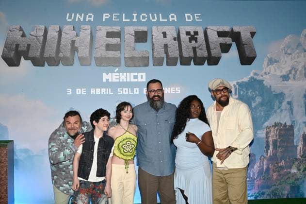 (L-R) Jack Black, Sebastian Eugene Hansen, Emma Myers, Jared Hess, Danielle Brooks and Jason Momoa attend the Photocall for the Minecraft film at Mexico City St. Regis Hotel. on March 21, 2025 in Mexico City, Mexico. Mexico City Mexico - ZUMAe321 20250321_zia_e321_052 Copyright: xCarlosxTischlerx