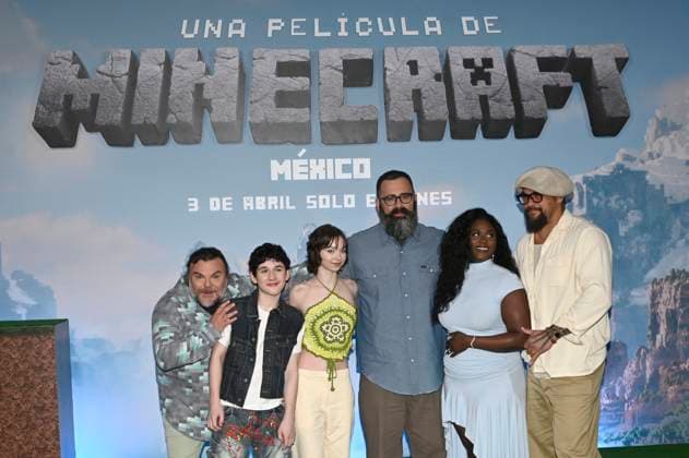 (L-R) Jack Black, Sebastian Eugene Hansen, Emma Myers, Jared Hess, Danielle Brooks and Jason Momoa attend the Photocall for the Minecraft film at Mexico City St. Regis Hotel. on March 21, 2025 in Mexico City, Mexico. Mexico City Mexico - ZUMAe321 20250321_zia_e321_054 Copyright: xCarlosxTischlerx