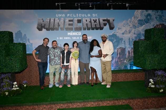 (L-R) Torfi Frans olafsson, Jack Black, Sebastian Eugene Hansen, Emma Myers, Jared Hess, Danielle Brooks and Jason Momoa attend the Photocall for the Minecraft film at Mexico City St. Regis Hotel. on March 21, 2025 in Mexico City, Mexico. Mexico City Mexico - ZUMAe321 20250321_zia_e321_061 Copyright: xCarlosxTischlerx
