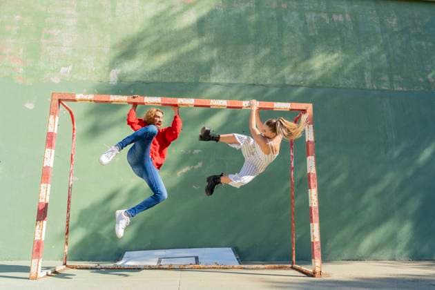 Creative Highlights Symbolfotos Young couple playfighting model released, Symbolfoto, AFVF04949