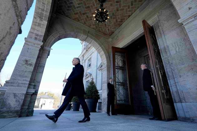 March 23, 2025, Ottawa, On, CANADA: Prime Minister Mark Carney exits Rideau Hall to speak to media after asking the Governor General to dissolve Parliament and call an election, in Ottawa, Sunday, March 23, 2025. Ottawa CANADA  - ZUMA Mar 20250323_zaf_c35_010 Copyright: xFrankxGunnx