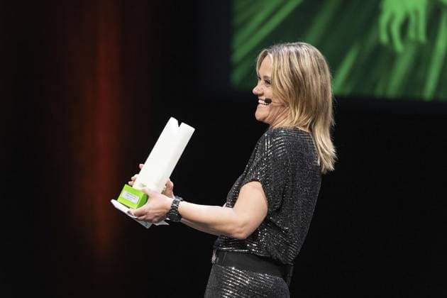 Presentation of the Comedy Award Recklinghausen Hurz 2025 FOR EDITORIAL PURPOSES ONLY EDITORIAL USE ONLY p Presentation of the Comedy Award Recklinghausen Hurz 2025 on Monday, March 24, 2025 at the Festspielhaus in Recklinghausen Lisa Feller during her acceptance speech Recklinghausen NRW Recklinghausen Copyright StefanxArendx xFUNKExFotoxService Copyright: StefanxArendx xFUNKExFotoxService doc7zwuriiwgkm17vr6ijzy ,EDITORIAL USE ONLY Copyright: StefanxArendx xFUNKExFotoxService