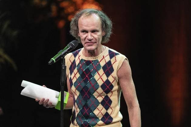 Presentation of the Comedy Award Recklinghausen Hurz 2025 FOR EDITORIAL PURPOSES ONLY EDITORIAL USE ONLY p Presentation of the Comedy Award Recklinghausen Hurz 2025 on Monday, March 24, 2025 at the Festspielhaus in Recklinghausen Olaf Schubert during his acceptance speech Recklinghausen NRW Recklinghausen Copyright StefanxArendx xFUNKExFotoxService Copyright: StefanxArendx xFUNKExFotoxService doc7zwusfqsgpw1mohu49uv ,EDITORIAL USE ONLY Copyright: StefanxArendx xFUNKExFotoxService