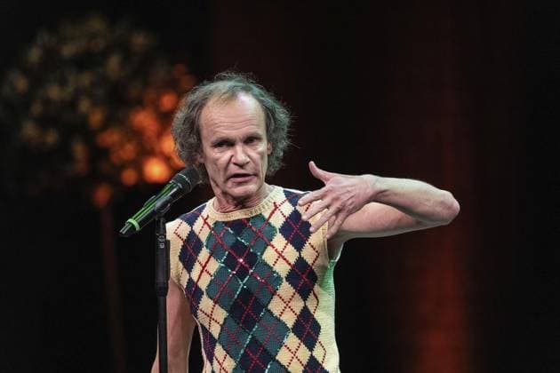 Presentation of the Comedy Award Recklinghausen Hurz 2025 FOR EDITORIAL PURPOSES ONLY EDITORIAL USE ONLY p Presentation of the Comedy Award Recklinghausen Hurz 2025 on Monday, March 24, 2025 at the Festspielhaus in Recklinghausen Olaf Schubert during his acceptance speech Recklinghausen NRW Recklinghausen Copyright StefanxArendx xFUNKExFotoxService Copyright: StefanxArendx xFUNKExFotoxService doc7zwusih4xwl1ls72ekjt ,EDITORIAL USE ONLY Copyright: StefanxArendx xFUNKExFotoxService