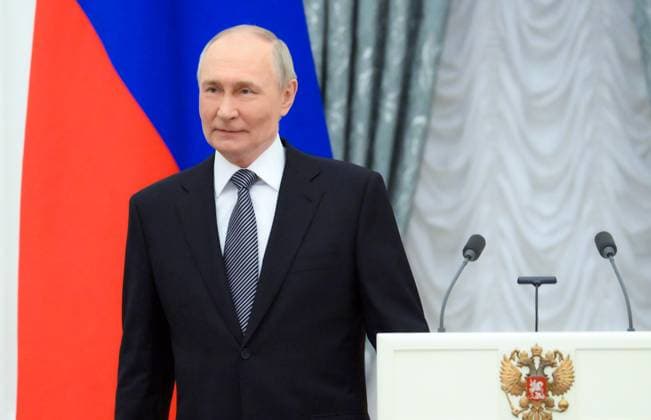Russia Putin Culture Presidential Prize 8887450 25.03.2025 Russian President Vladimir Putin speaks during a ceremony to award the winners of the 2024 Presidential Prize for young culture professionals and for writing and art for children and young people at the Kremlin in Moscow, Russia. Alexey Maishev Sputnik Moscow Russia  Copyright: xAlexeyxMaishevx
