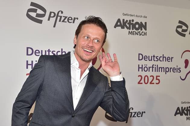 3 German Audio Film Award 2025 Roman Knizka, actor and jury member Arrival at the c in Berlin, on 25 03 2025 Photopress Mueller