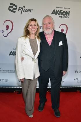 3 German Audio Film Award 2025 Leslie Malton with husband Felix von Manteuffel Arrival at the c in Berlin, on 25 03 2025 Photopress Mueller