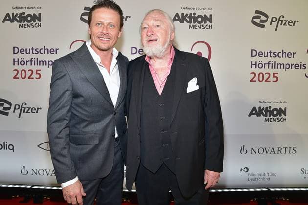 3 German Audio Film Award 2025 Roman Knitzka with Felix von Manteuffel Arrival at the c in Berlin, on 25 03 2025 Photopress Mueller