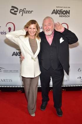 3 German Audio Film Award 2025 Leslie Malton with husband Felix von Manteuffel Arrival at the c in Berlin, on 25 03 2025 Photopress Mueller