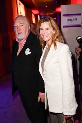 Felix von Manteuffel and Leslie Malton at the German Audio Film Award ceremony on 25 03 2025 in Berlin German Audio Film Award 2025 in Berlin