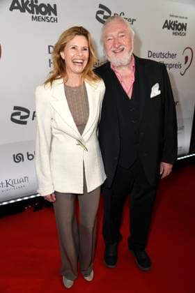 Leslie Malton and Felix von Manteuffel at the German Audio Film Award ceremony on 25 03 2025 in Berlin German Audio Film Award 2025 in Berlin