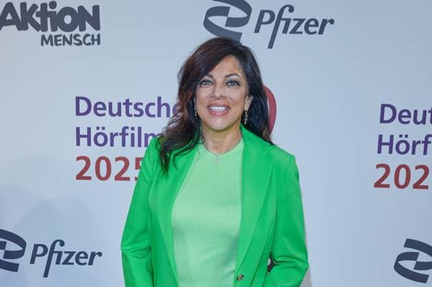 Dr. Alice Brauner welcomes guests to the 23 German Audio Film Award 2025 at the Colosseum Filmtheater in Berlin on 25 02 2025 23 German Audio Film Award 2025