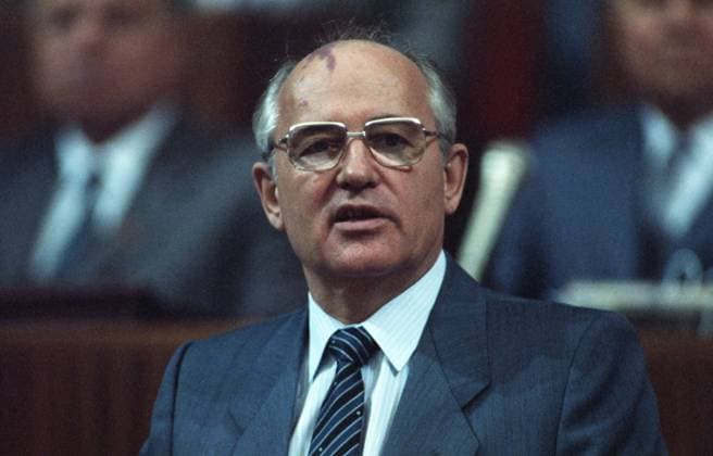 Archivbilder der Woche KW13 Moscow, USSR. General Secretary of the Central Committee of the CPSU Mikhail Gorbachev gives a speech at a meeting of the 19th All-Union Conference of the CPSU in the Kremlin Palace of Congresses. Vladimir Musaelyan, Eduard Pesov TASS  18494874