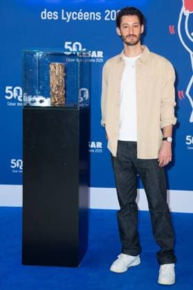Cesar Des Lyceens 2025 Pierre Niney attending the Le Comte De Monte-Christo - Cesar Des Lyceens 2025 at La Sorbonne University in Paris, France on March 26, 2025. Photo by Aurore Marechal ABACAPRESS.COM Paris France  Copyright: xMarechalxAurore ABACAx