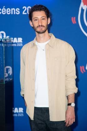 Cesar Des Lyceens 2025 Pierre Niney attending the Le Comte De Monte-Christo - Cesar Des Lyceens 2025 at La Sorbonne University in Paris, France on March 26, 2025. Photo by Aurore Marechal ABACAPRESS.COM Paris France  Copyright: xMarechalxAurore ABACAx