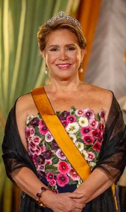 Luxemburger Royals veranstalteten Gala-Dinner für Tharman Shanmugaratnam aus Singapur 27-03-2025 Gala Grand Duchess Maria Teresa with Tharman Shanmugaratnam, President of the Republic of Singapore, and Mrs. Jane Ittogi Shanmugaratnam pictured at the state banquet before the statebanquet at Palais Grand-Ducal on the 1st day of the 2 day statevisit to Luxembourg. Â  Copyright: xPPEx