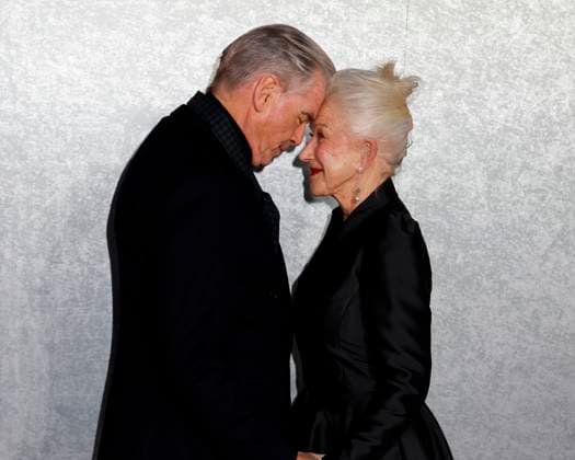 Bilder des Jahres 2025, Entertainment 03 März MobLand Global Premiere, Odeon Luxe in Leicester Square, London - 27 Mar 2025 Pierce Brosnan and Helen Mirren attend the MobLand Global Premiere at Odeon Luxe in Leicester Square, London. London United Kingdom Copyright: xCatxMorleyx xSOPAxImagesx Cat Morley_MobLand Global Premiere_Pierce Brosnan and Helen Mirren_5028