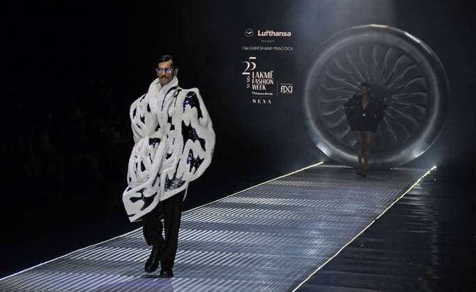 March 28, 2025, Mumbai, Maharashtra, India: A model walks on the ramp wearing a creation by Indian designer Falguni and Shane Peacock on the third day of the Lakme Fashion Week (LFW) in Mumbai. Mumbai India - ZUMAs197 20250328_aaa_s197_363 Copyright: xAshishxVaishnavx