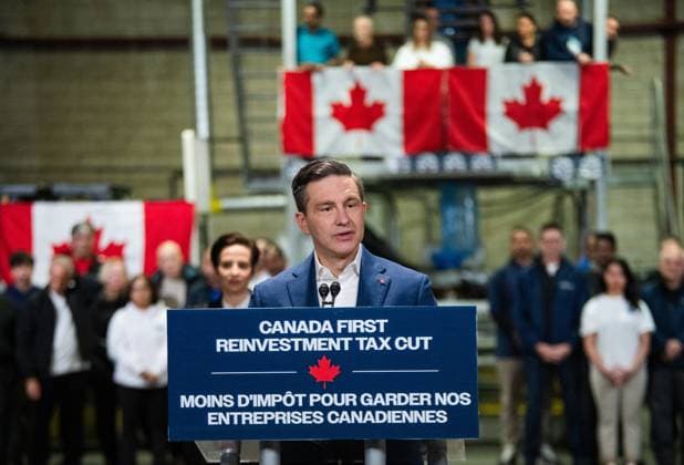 News Bilder des Tages March 30, 2025, Toronto, On, Canada: Conservative Leader Pierre Poilievre holds a press conference at Petro Plastics Corporation Ltd. in Toronto on Sunday, March 30, 2025. Toronto Canada  - ZUMAc35_ 20250330_zaf_c35_005 Copyright: xLauraxProctorx