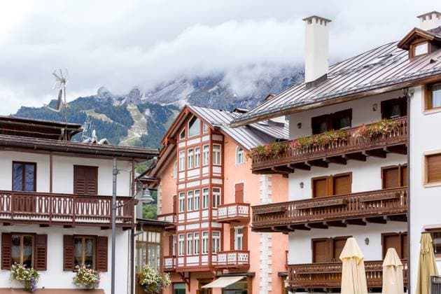 Sommerlandschaft von Cortina d Ampezzo, Italien Sommerlandschaft von Cortina d Ampezzo, Italien Copyright: xZoonar.com NataliyaxNazarovax 23100208