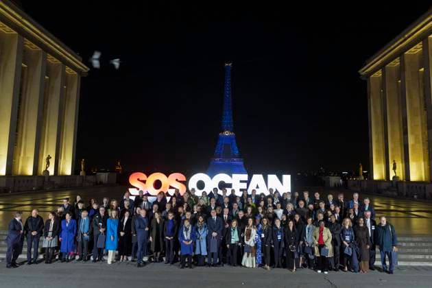 News Themen der Woche KW13 News Bilder des Tages Participants in the SOS Ocean summit pose in front of the Eiffel Tower, lit up in blue for the occasion Family photo Participants in the SOS Ocean summit pose in front of the Eiffel Tower, lit up in blue for the occasion March 30, 2025 On March 30 and 31, Paris played host to SOS Ocean, an international event bringing together opinion leaders, political decision-makers, The aim is to call for an ambitious action plan to meet the oceans major challenges and prepare for the third United Nations Ocean Conference UNOC 3 scheduled for June 2025 Olivier Borde Bestimage Participants at the SOS Ocean summit pose in front of the Eiffel Tower, lit up in blue for the occasion on 30 March 2025 On 30 and 31 March, Paris is hosting SOS Ocean, an interna  Copyright: xOLIVIERxBORDEx xBESTIMAGExOLIVIERxBORDEx xBESTIMAGEx