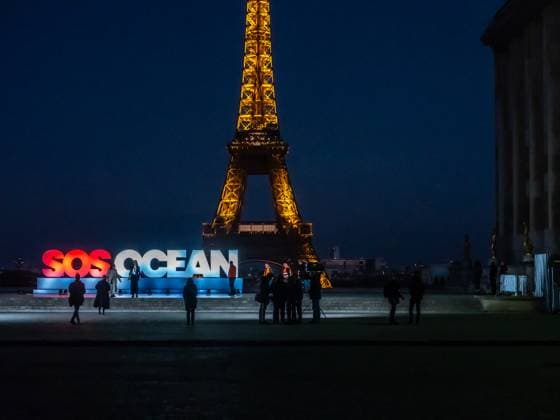 Bilder des Jahres 2025, News 03 März Illustrations of the Eiffel Tower lit up in blue to support the two days of reflections by the SOS Ocean association Illustrations of the Eiffel Tower lit up in blue to support the two days of reflections by the SOS Ocean association n March 30 and 31, Paris played host to SOS Ocean, an international event bringing together opinion leaders, political decision-makers, The aim is to call for an ambitious action plan to meet the oceans major challenges and prepare for the third United Nations Ocean Conference UNOC 3 scheduled for June 2025 Théo Castillon Bestimage Illustrations of the Eiffel Tower lit up in blue to support the two days of reflections by the association SOS Océan n 30 and 31 March, Paris is hosting SOS Océan, an international  Copyright: xThÃ oxCastillonx xBestimagexThÃ oxCastillonx xBestimagex