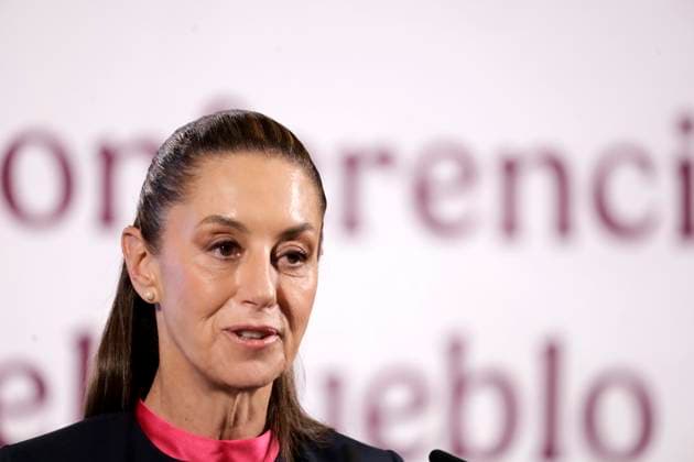Mexican President, Claudia Sheinbaum Pardo, speaks during a briefing about the Welfare Pension Fund at National Palace. on March 31, 2025 in Mexico City, Mexico. Mexico City Mexico - ZUMAe321 20250331_zia_e321_029 Copyright: xLuisxBarronx