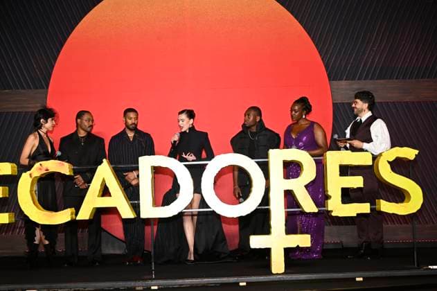 March 31, 2025, Mexico City, Ciudad de Mexico, Mexico: (L-R) Ryan Coogler, Michael B. Jordan, Hailee Steinfeld, Miles Caton and Wunmi Mosaku attend the red carpet for the movie Sinners at Plaza Universidad. on March 31, 2025 in Mexico City, Mexico. Mexico City Mexico - ZUMAe321 20250331_zea_e321_004 Copyright: xCarlosxTischlerx