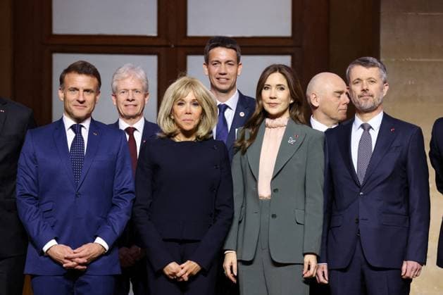 Bilder des Jahres 2025, Entertainment 04 April Entertainment Themen der Woche KW14 Entertainment Bilder des Tages Le président Emmanuel Macron, le roi Frederik X de Danemark, la reine Mary lors de louverture du forum économique franco danois au Palais Brongniart à Paris Le président Emmanuel Macron, Brigitte Macron, la reine Mary de Danemark, le roi Frederik X de Danemark lors de louverture du forum économique franco danois au Palais Brongniart à Paris le 1er avril 2025 Cyril Moreau Bestimage Opening of the Franco Danish Economic Forum at the Palais Brongniart in Paris on 1 April 2025 Paris France  Copyright: xJACOVIDES-MOREAUx xBESTIMAGExJACOVIDES-MOREAUx xBESTIMAGEx