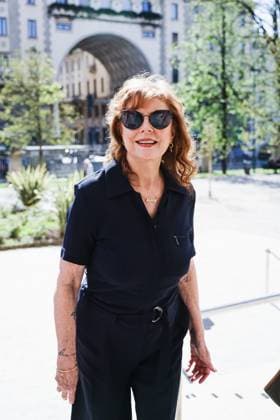Bilder des Jahres 2025, Entertainment 04 April Entertainment Bilder des Tages Milan, Celebrity Sightings - Susan Sarandon arrives at the opening of Fabrizio Ferri s Breathtaking exhibition during Milan Art Week 2025 at the Natural History Museum. In the photo: Susan Sarandon (Actress)  Copyright: xAlessandroxBremecx xipa-agency.netx xx IPA_Agency_IPA55975150