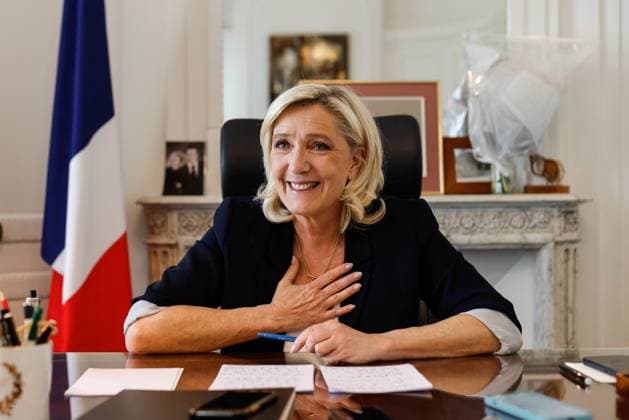 MARINE LE PEN PHOTOPQR LE PARISIEN Olivier Corsan 01 04 2025 Assemblée Nationale, Paris, France, le 1er avril 2025 Marine Le Pen, député Rassemblement National du Pas de Calais, présidente du groupe RN à lAssemblée Nationale dans son bureau Photo LP Olivier Corsan National Assembly, Paris, France, April 1, 2025 Marine Le Pen, Member of Parliament for the National Rally in Pas de Calais, President of the RN group in the National Assembly, in her office Local Caption MARINE LE PEN France  Copyright: xPHOTOPQR LExPARISIEN MAXPPPxOlivierxCorsanx 20250402LPA3560 20250402LPA3560