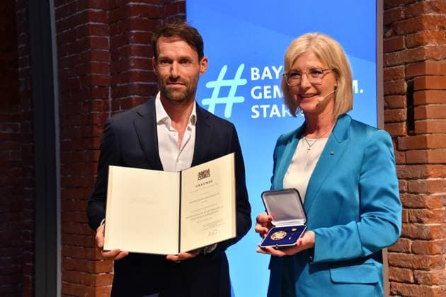 Sven Hannawald and Ulrike Scharf Minister of State Award of the Bavarian State Medal for Social Merit 2025 Allerheiligen Hofkirche, Munich Residence 03 April 2025