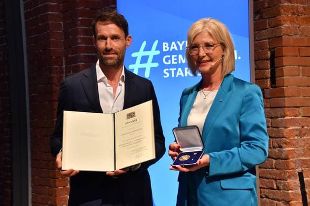 Sven Hannawald and Ulrike Scharf Minister of State Award of the Bavarian State Medal for Social Merit 2025 Allerheiligen Hofkirche, Munich Residence 03 April 2025