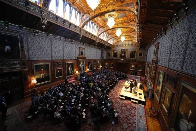 Royal community music reception King Charles III and the audience watch a performance by students from the Royal College of Music in the Waterloo Chamber during a reception to recognise those involved in community music across the UK, at Windsor Castle in Berkshire. The 350 guests include leaders of community music groups and music-related projects, many of whom are volunteers., Credit:Aaron Chown Avalon UK, Windsor  Copyright: xAaronxChownx xAvalonx 0983027785