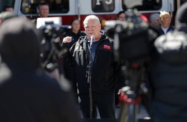 April 4, 2025, Orillia, On, Canada: Ontario Premiere Doug Ford speaks to media at the Storm Command Centre in Orillia, Ont. on Friday April 4, 2025. He arrived to inspect the damages from the ice storm and thank front-line volunteers and workers. Orillia Canada  - ZUMAc35_ 20250404_zaf_c35_017 Copyright: xChristopherxDrostx