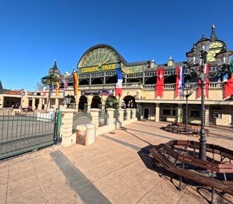 Rust, Germany 04 April 2025 Radio Regenbogen Award 2025 at Europa Park Rust Pictured The entrance area to Europa Park Rust Europa Park Baden Württemberg Copyright: xFotostandx xHettichx