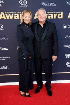 Franziska van Almsick with partner Jürgen B Harder at the presentation of the 25 Radio Regenbogen Award 2025 in the Europa Park Arena Rust, 04 04 2025 Foto:xS.xGabschx xFuturexImagex regenbogen_5410