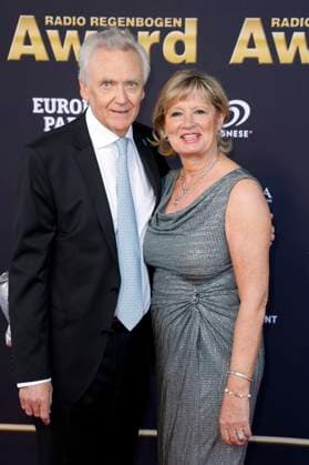 Jürgen Mack with his wife Mauritia Mack at the presentation of the 25 Radio Regenbogen Award 2025 in the Europa Park Arena Rust, 04 04 2025 Foto:xS.xGabschx xFuturexImagex regenbogen_5420